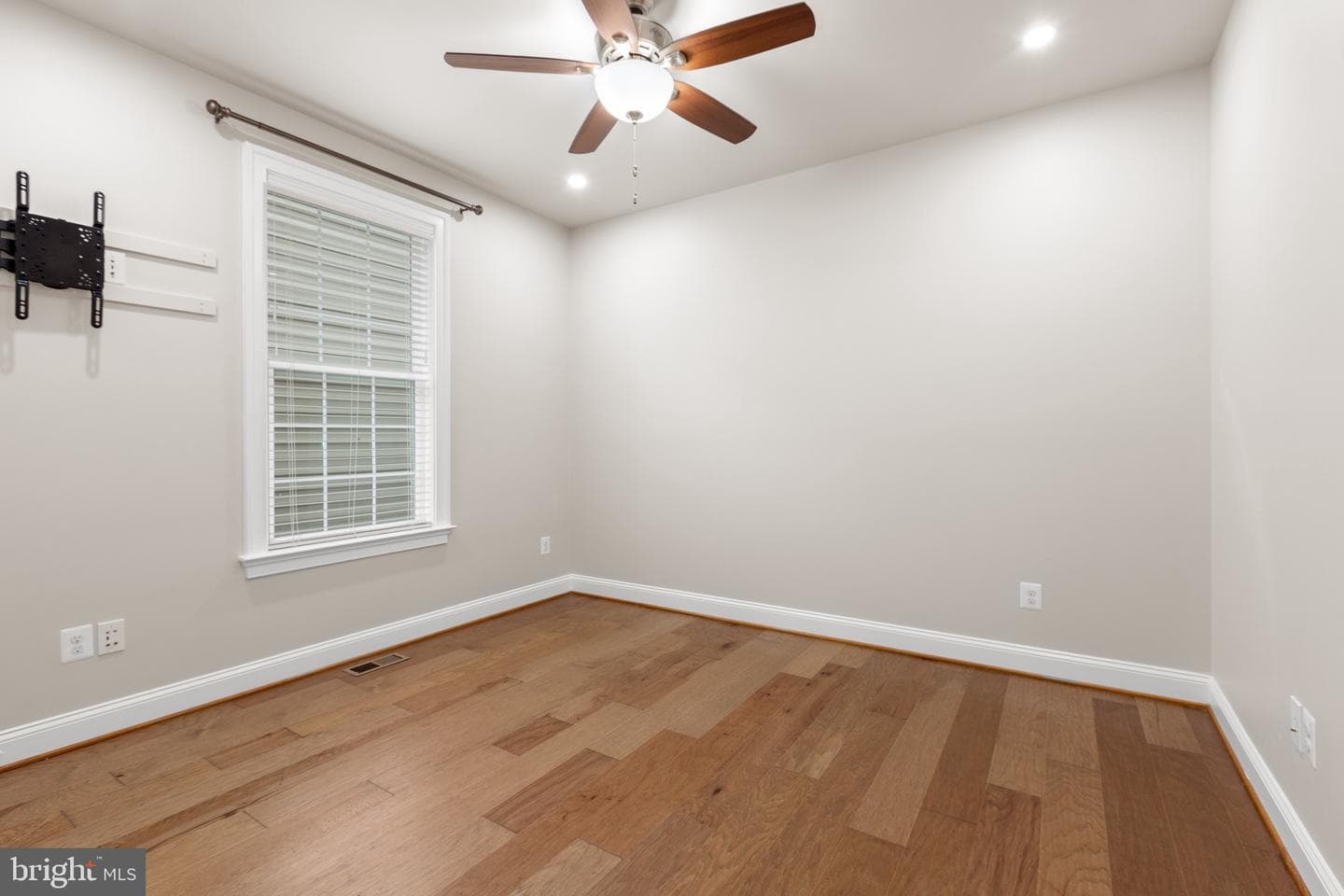 9808 White Oak Swamp Court photo 36