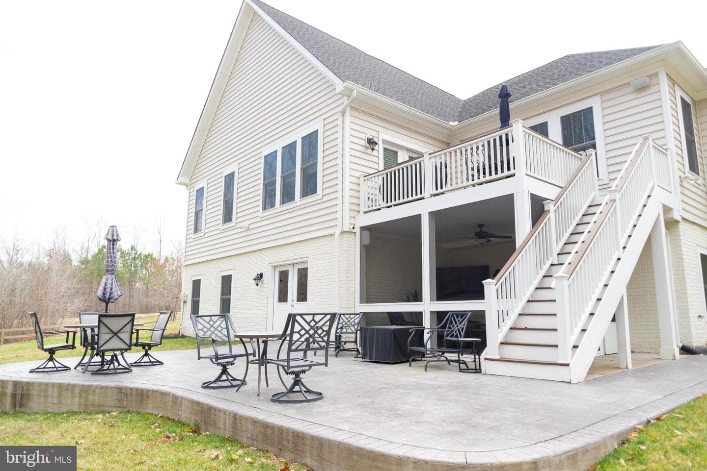 10916 Olive View Drive photo 37
