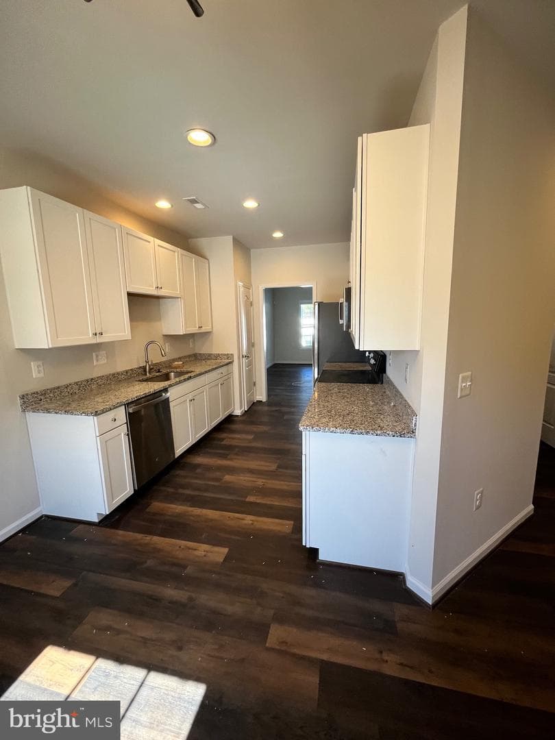 12114 Bowling Farm Court photo 4