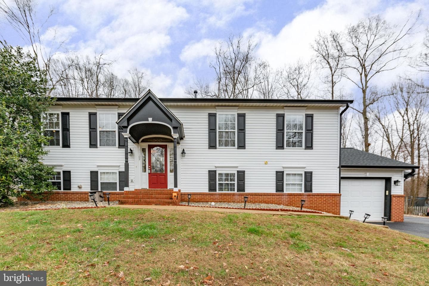 11109 Surry Woods Court