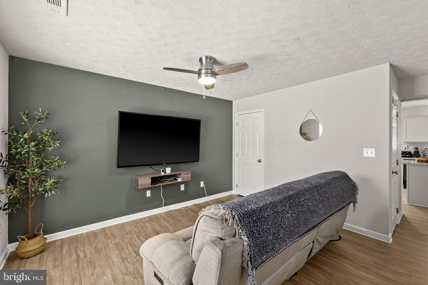 10612 Boxmeer Court photo 7