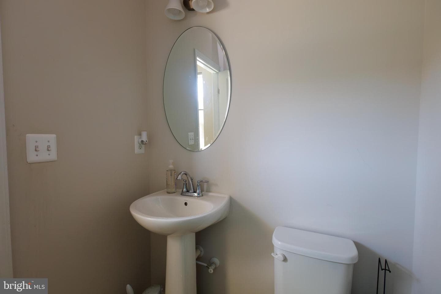 8734 Greenway Drive photo 30