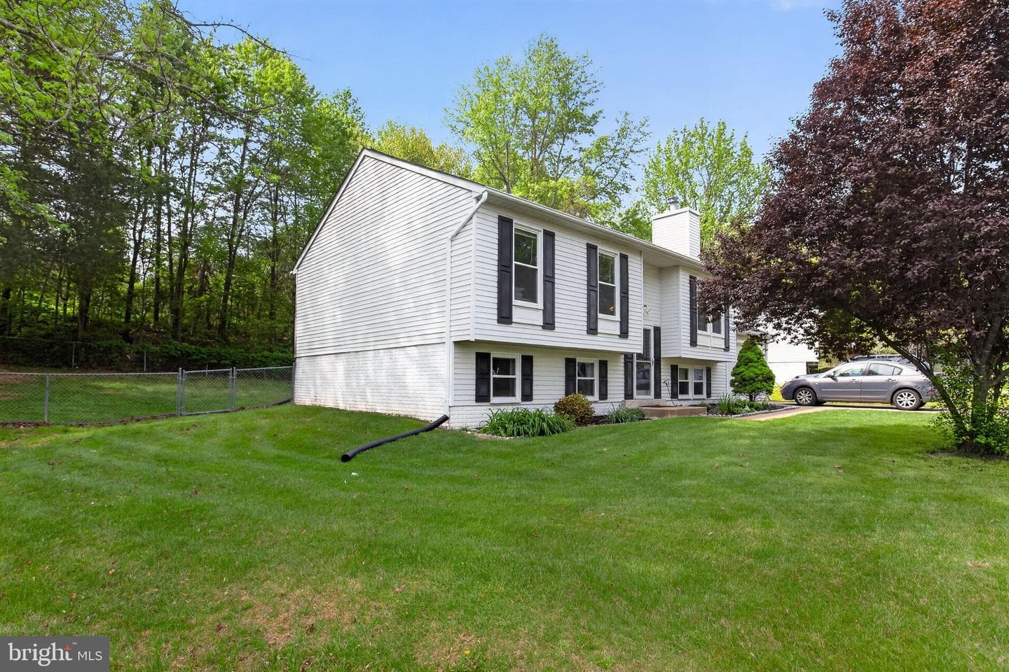 6914 Ridge Way Drive photo 2