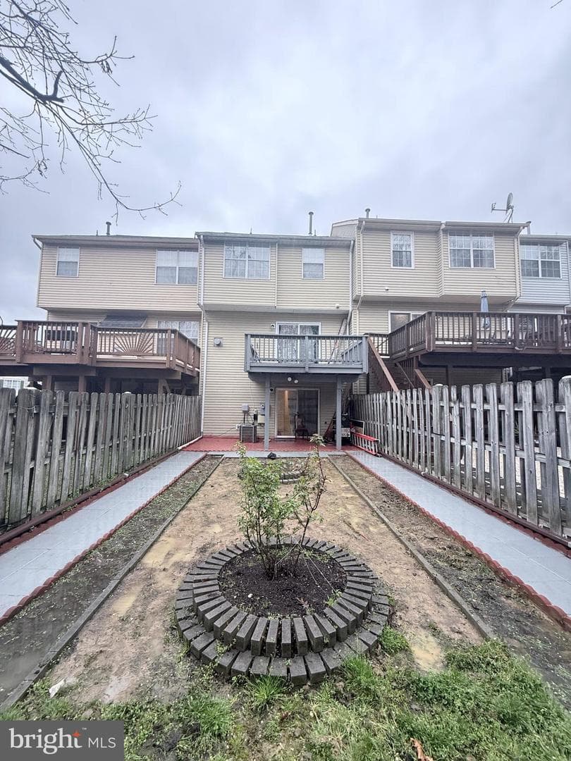 11203 Kings Crest Court photo 6
