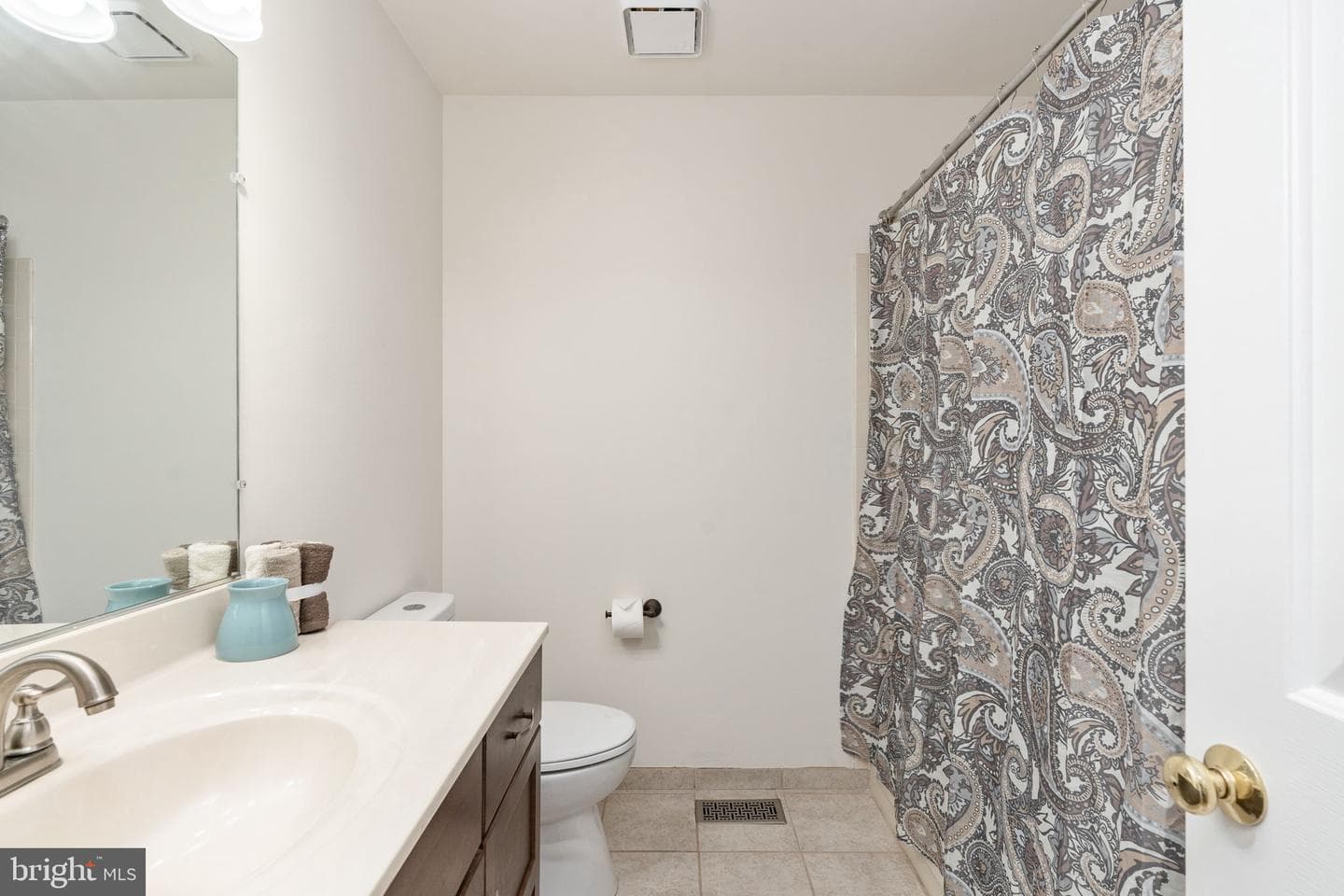 9805 Kenmore Court photo 29