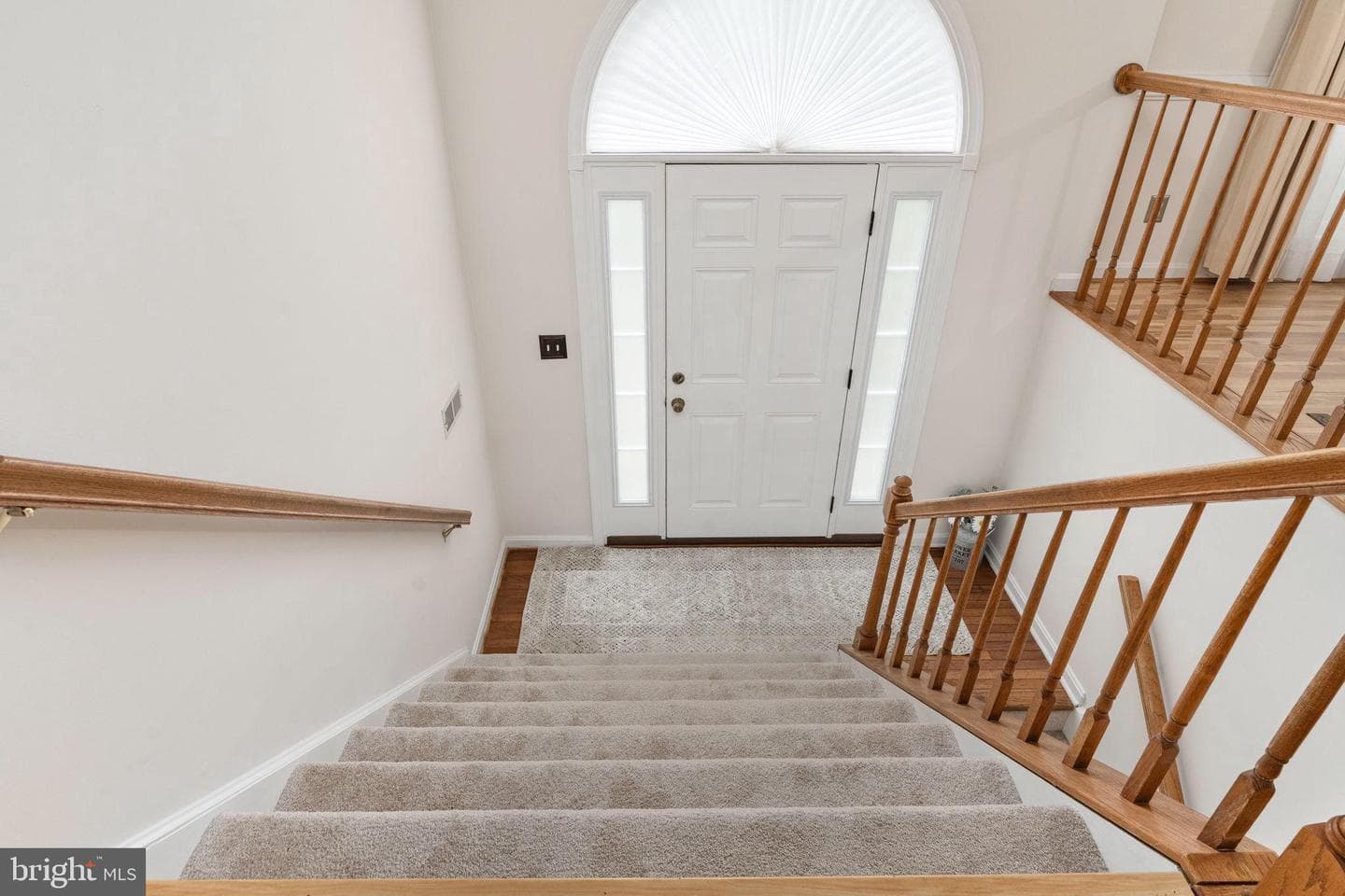 9805 Kenmore Court photo 38