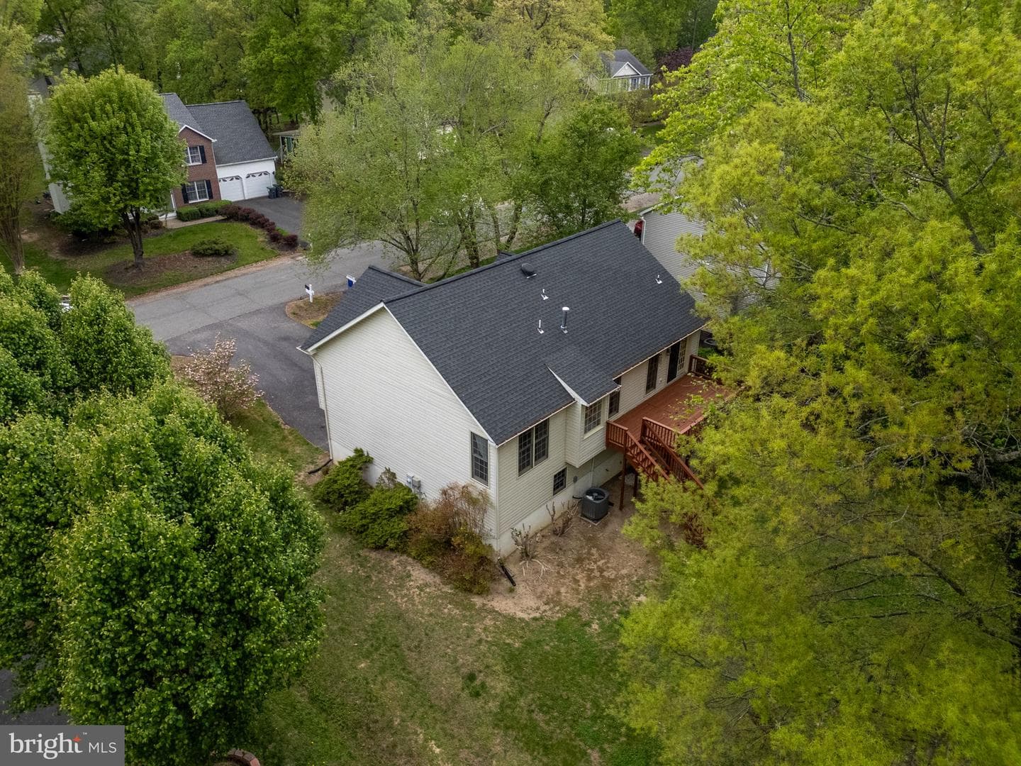 9805 Kenmore Court photo 69