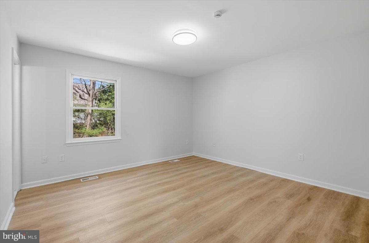 5010 Norris Drive photo 18