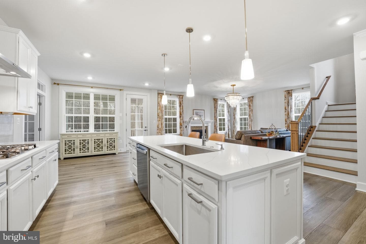 10909 Canterbury Court photo 13