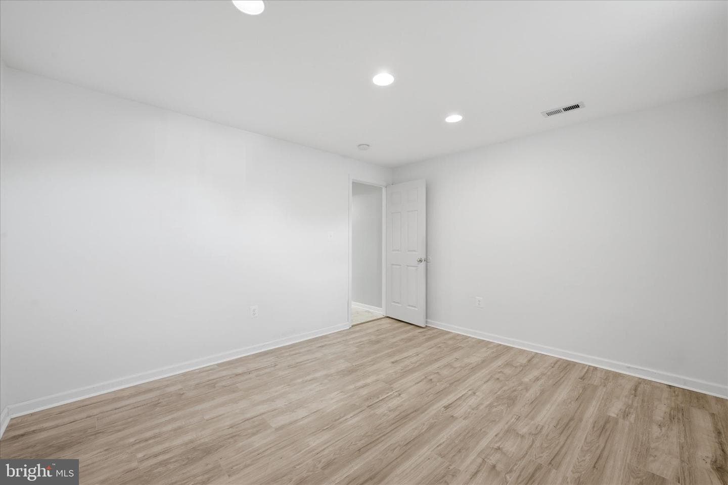 5811 Glen Eagles Drive photo 58