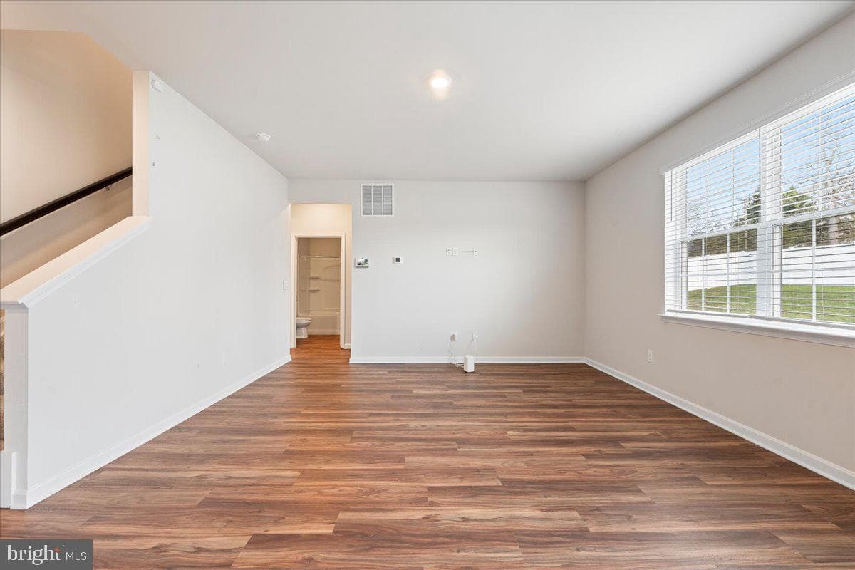 7404 Jake Court photo 23