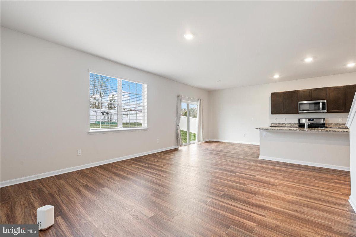7404 Jake Court photo 24