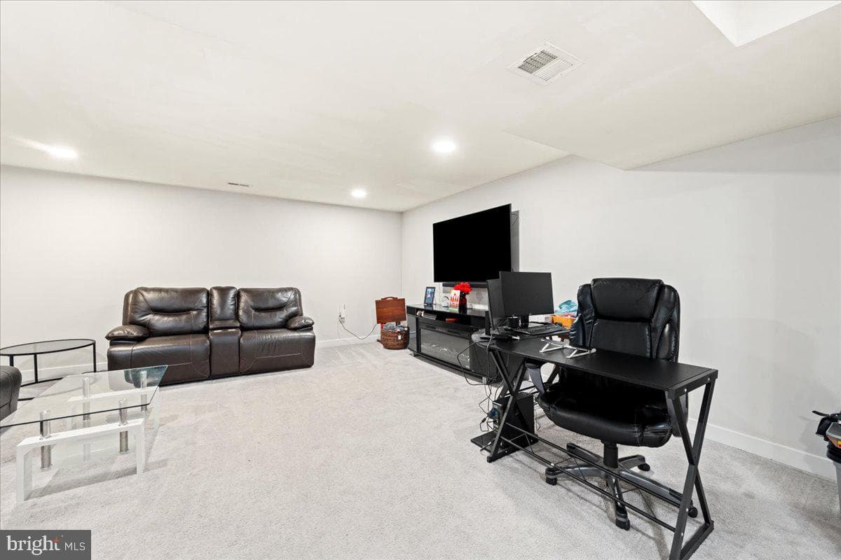 7609 Loughton Lane photo 41