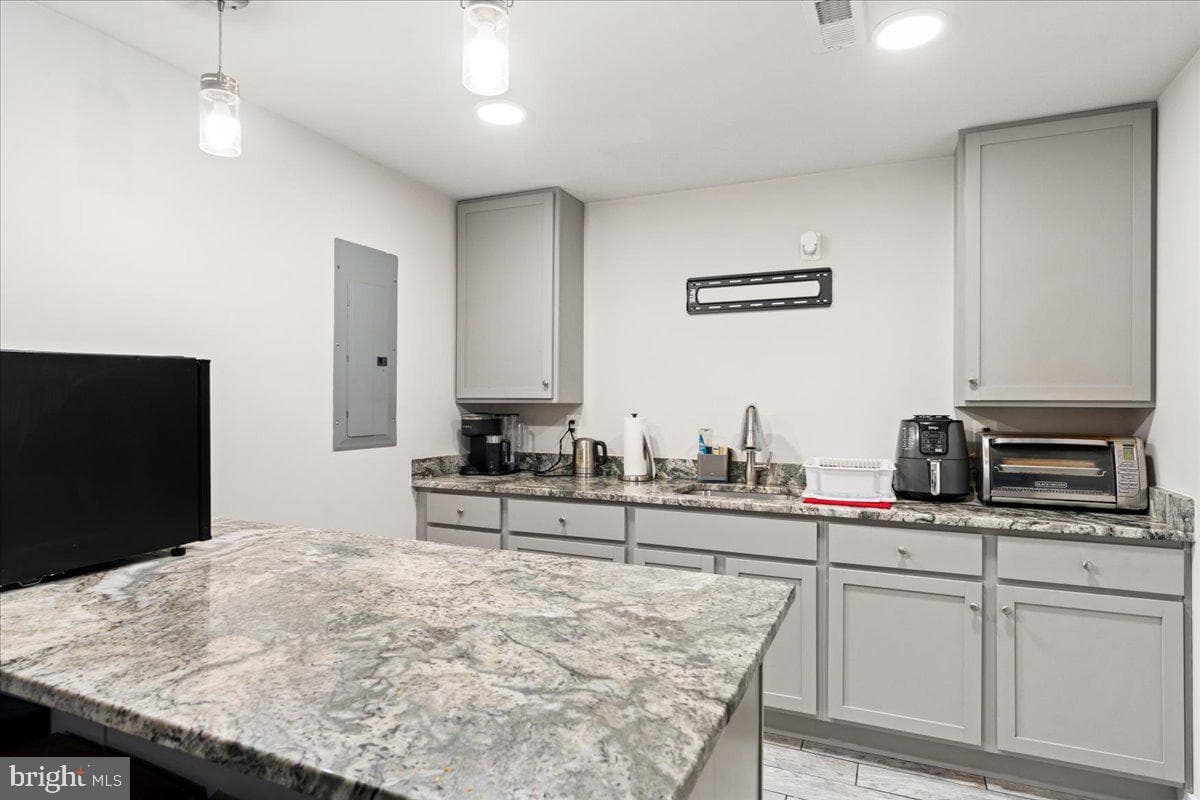 7609 Loughton Lane photo 45