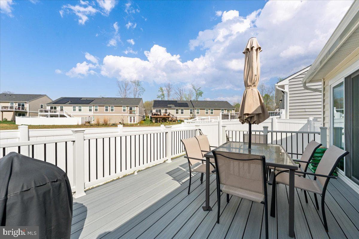 7609 Loughton Lane photo 7