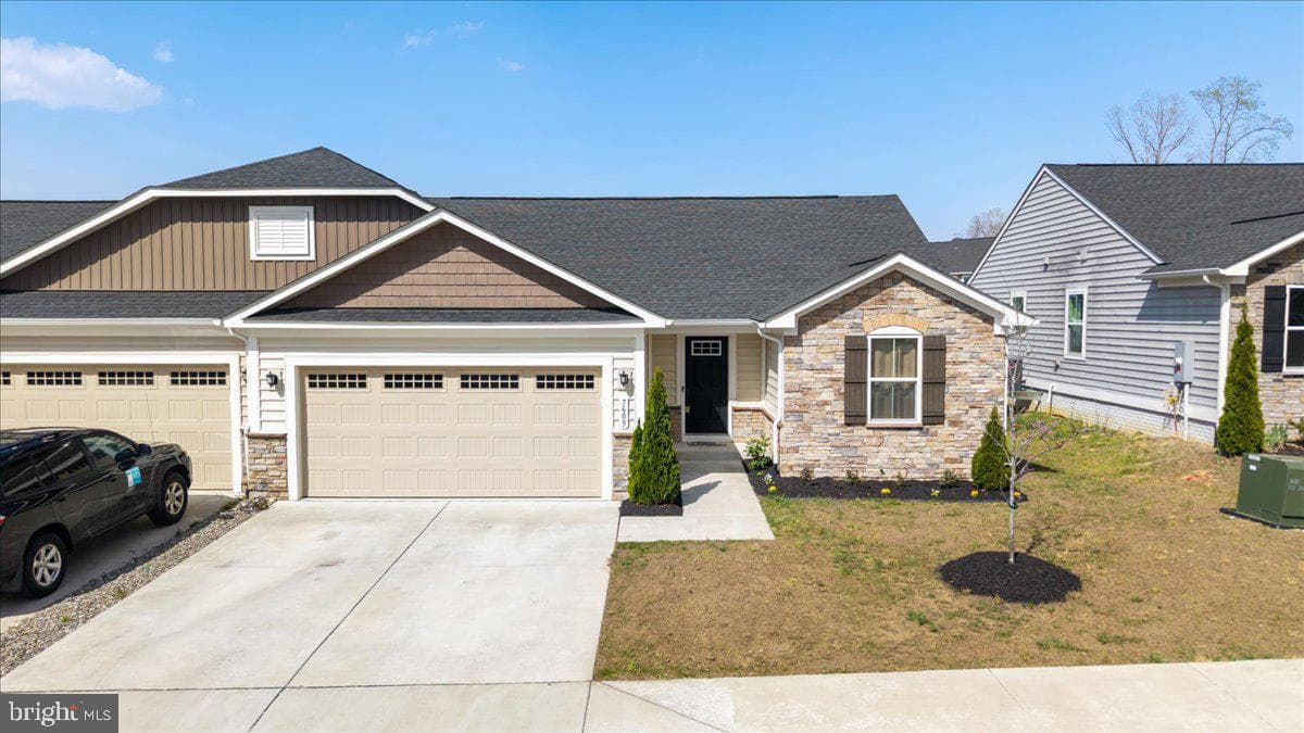 7609 Loughton Lane photo 9