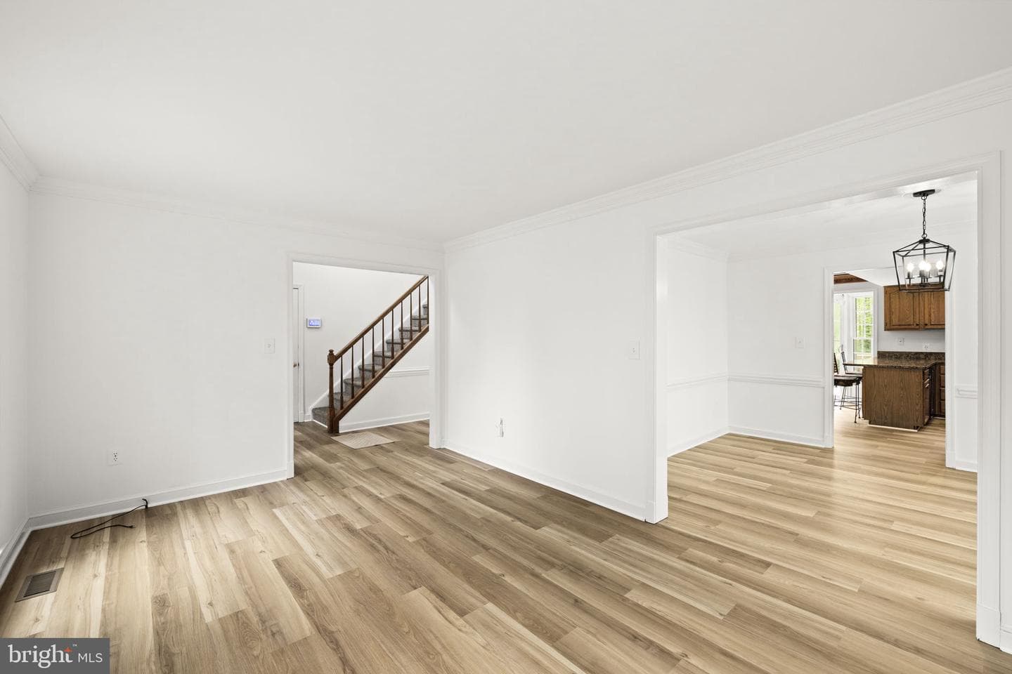7300 River Road photo 7