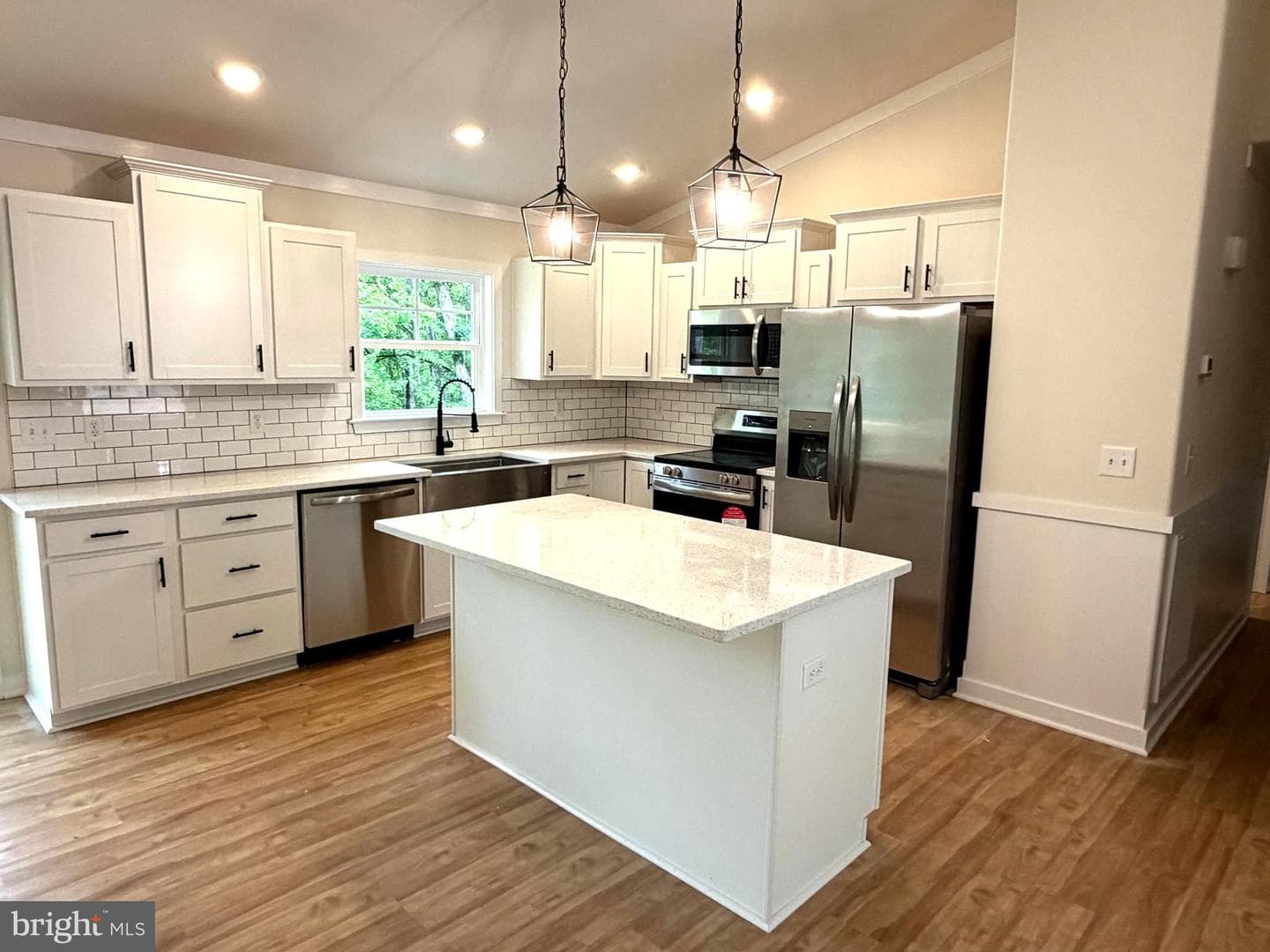 12908 Garrison Lane photo 2