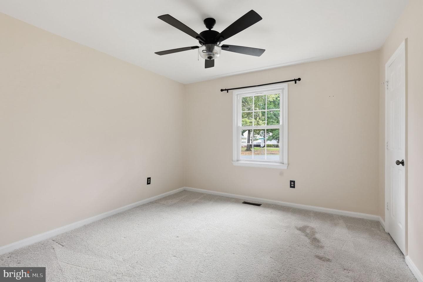 10800 Woodland Drive photo 13