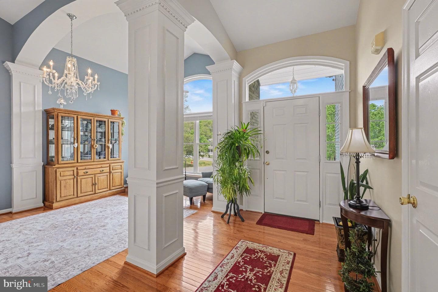 10612 Crestwood Drive photo 3