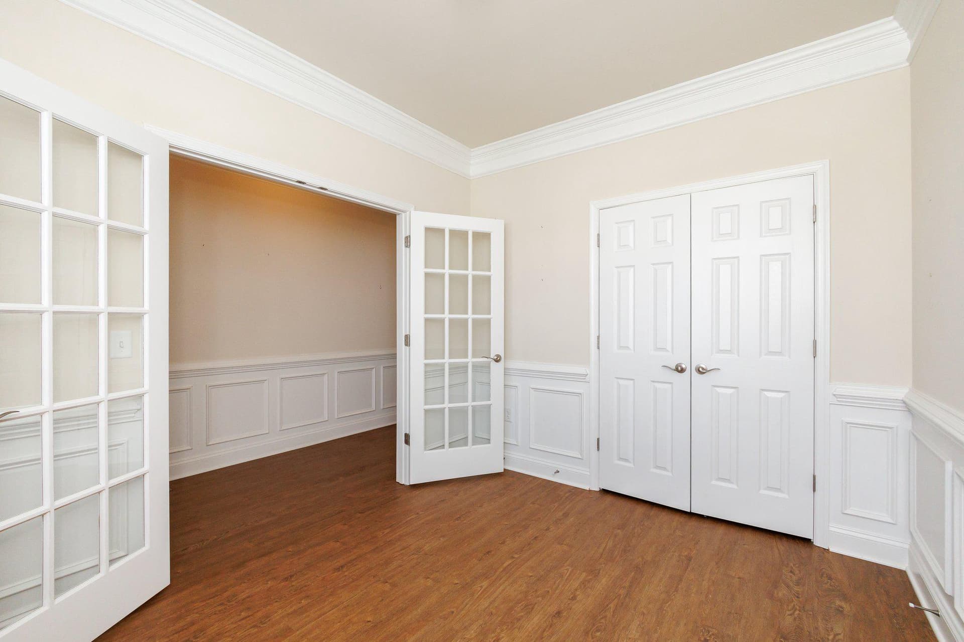 5700 Spring Arbor Circle photo 9