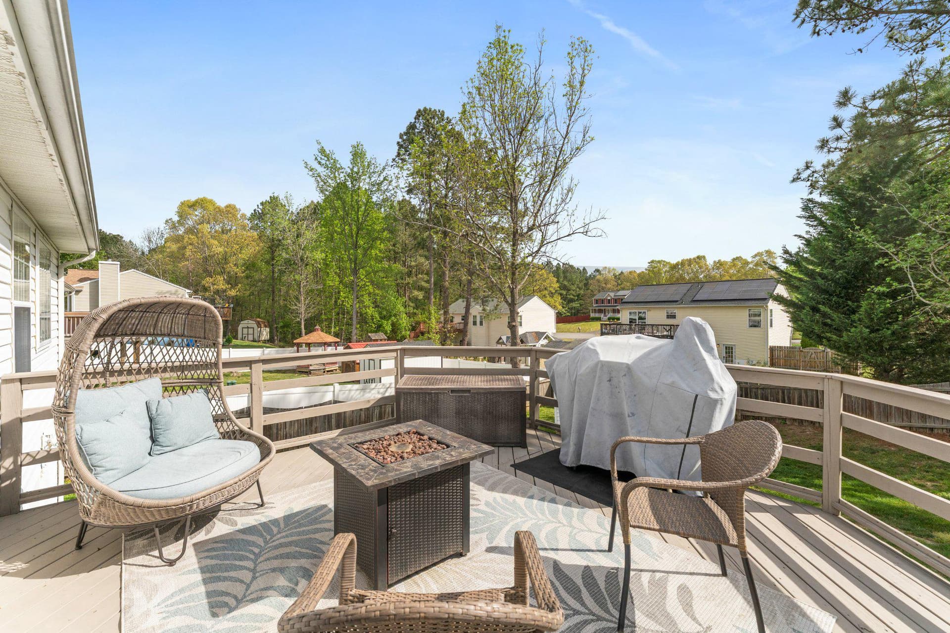 8811 Kent Court photo 37