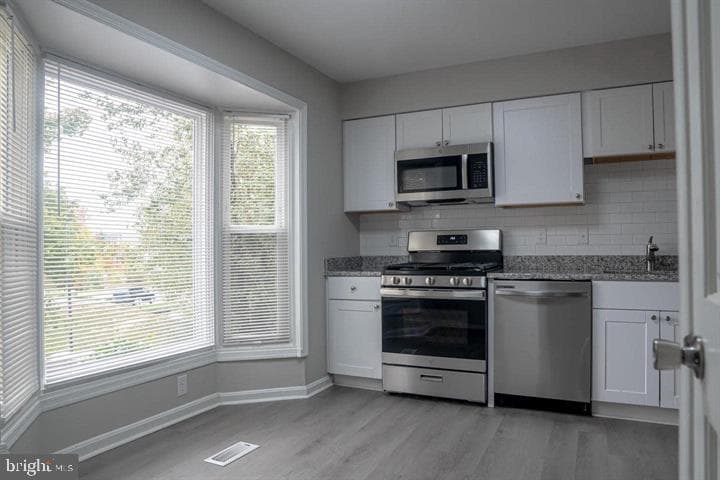 10732 Wakeman Drive photo 5