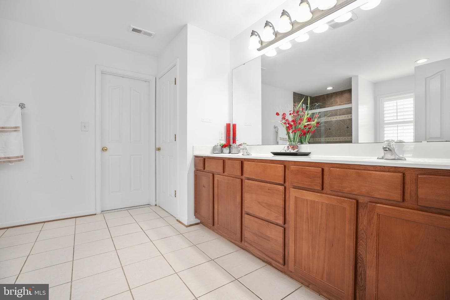 10804 Tides Court photo 35