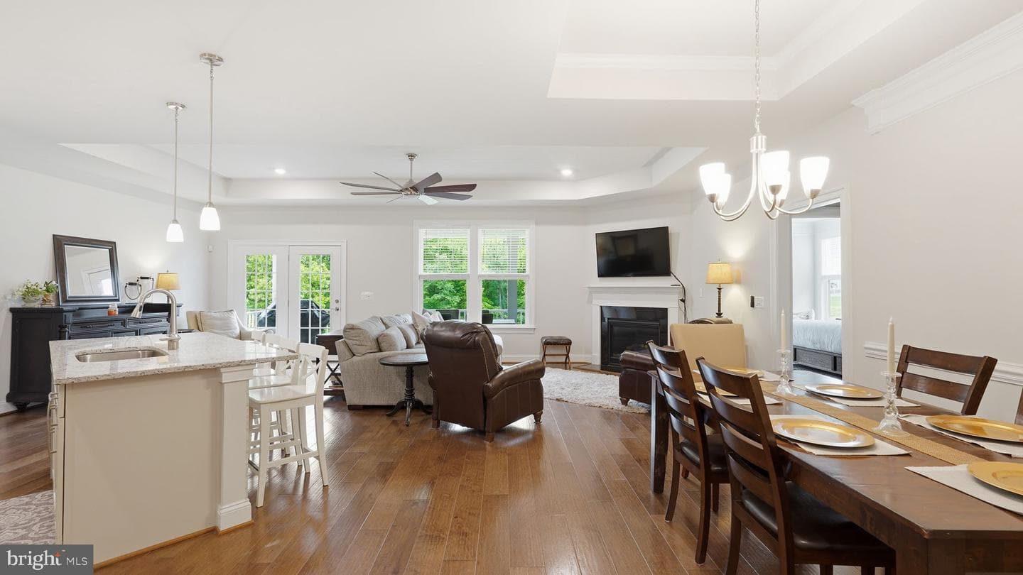 9806 White Oak Swamp Court photo 12