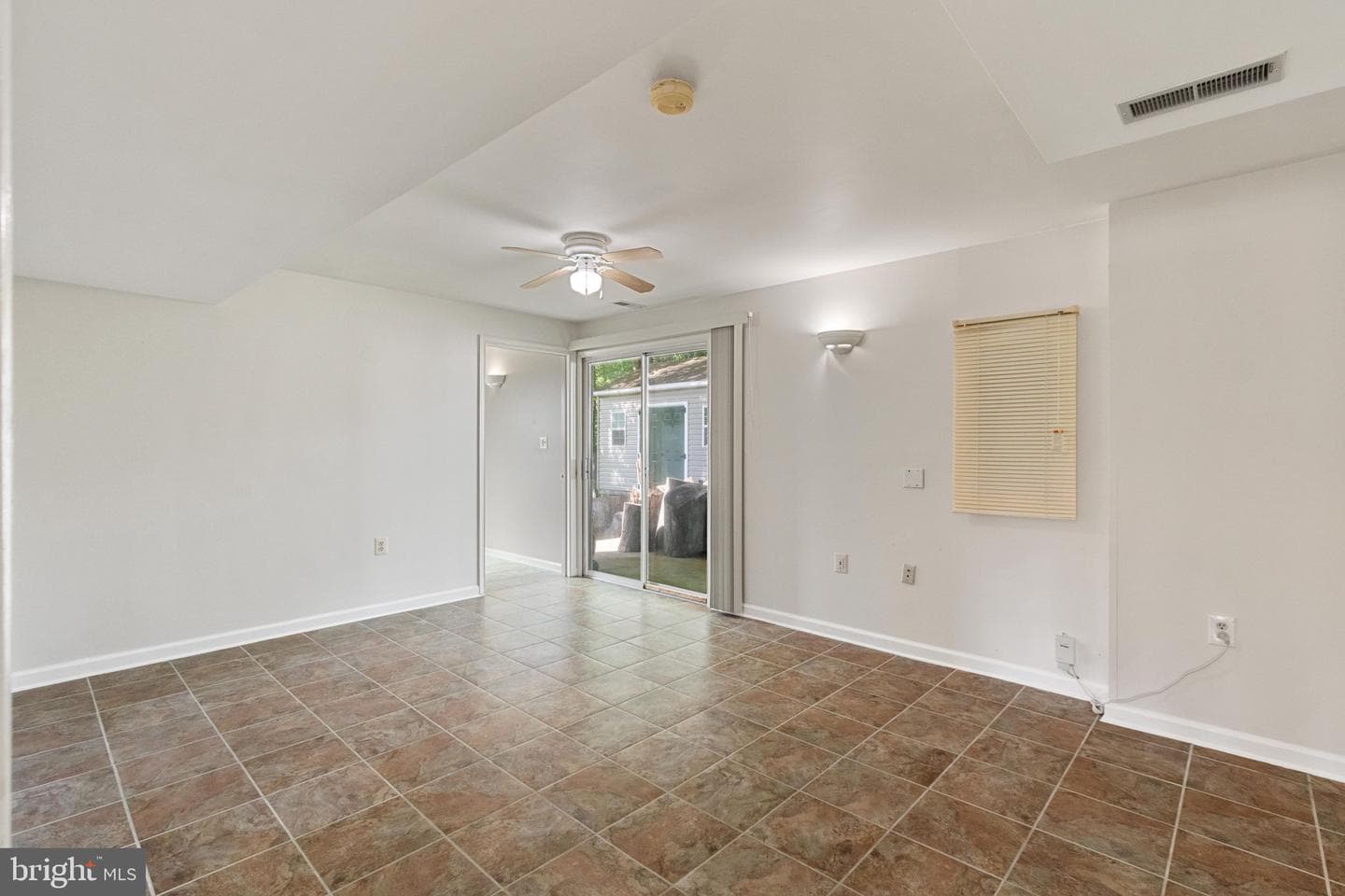 11704 Exeter Court photo 35