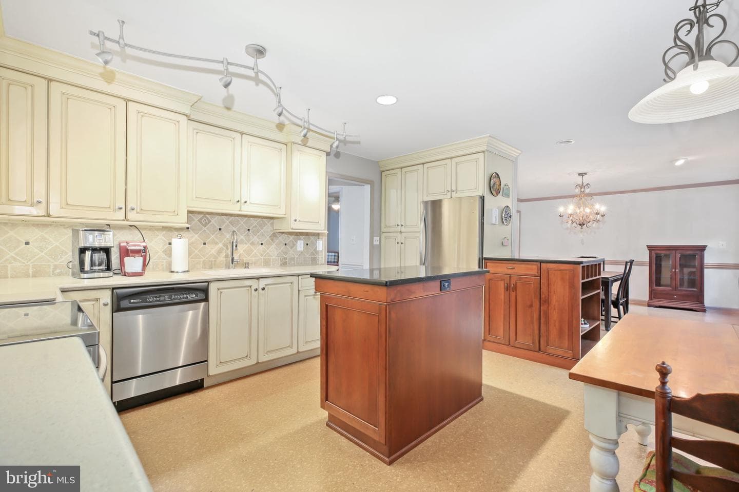 107 Valley View Road photo 23