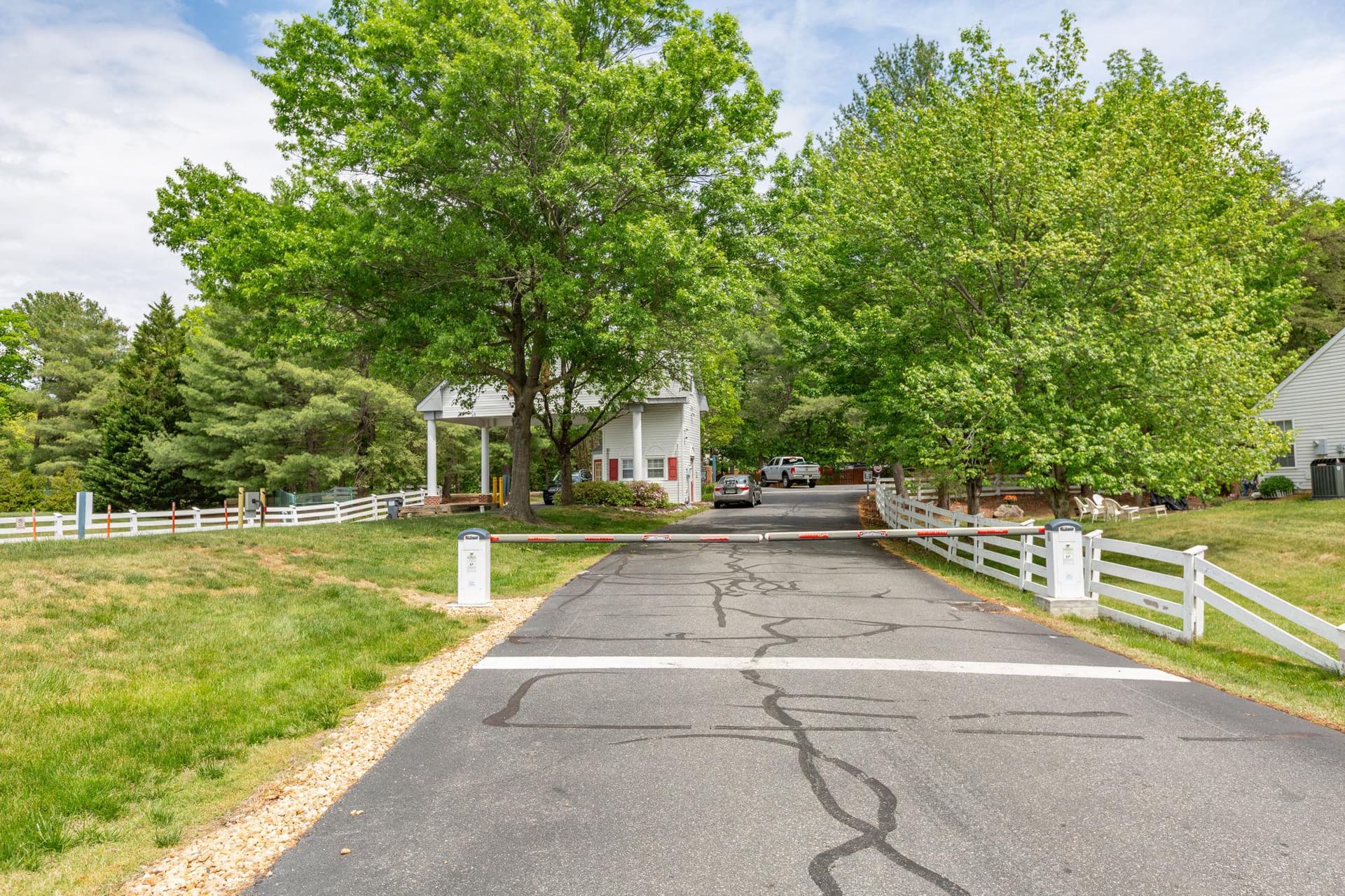 11701 Hampshire Court photo 46