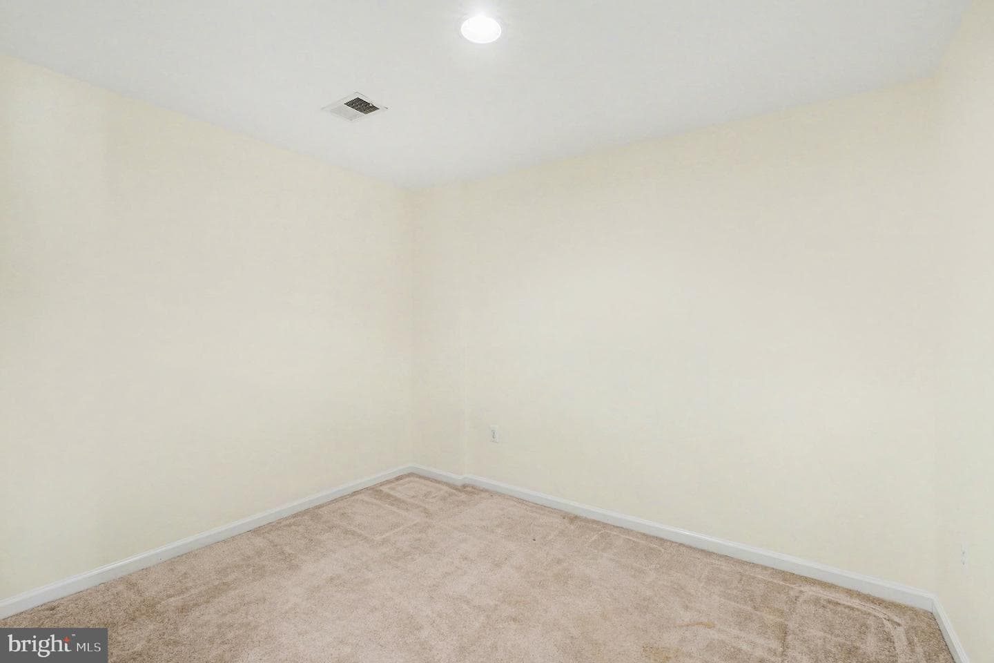 4604 Alliance Way photo 11