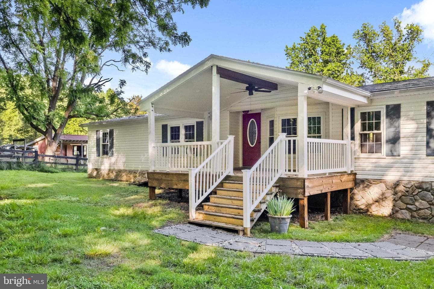 3303 Danbury Circle photo 5