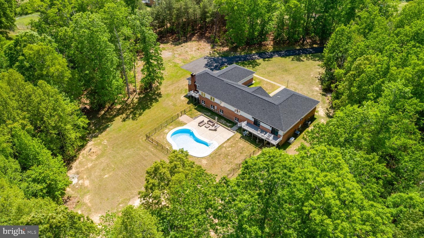 10201 Elys Ford Road photo 6