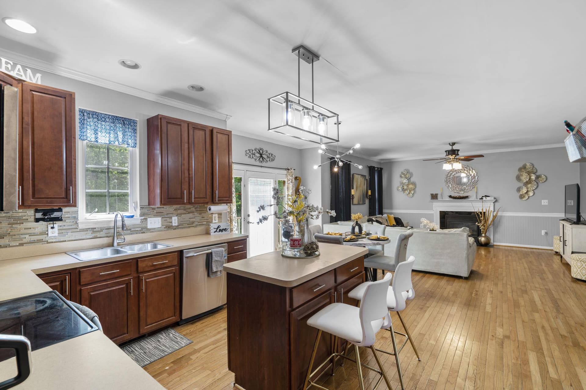 11301 Currituck Court photo 8