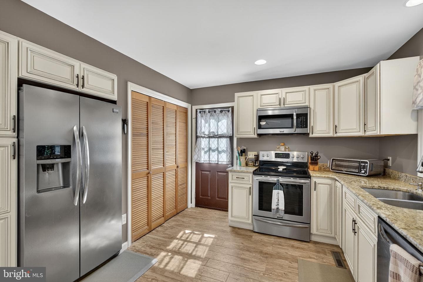 3937 Breaknock Road photo 45