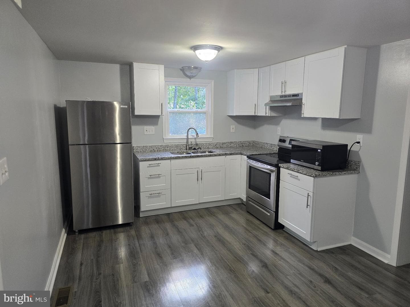11301 Piedmont Drive photo 2