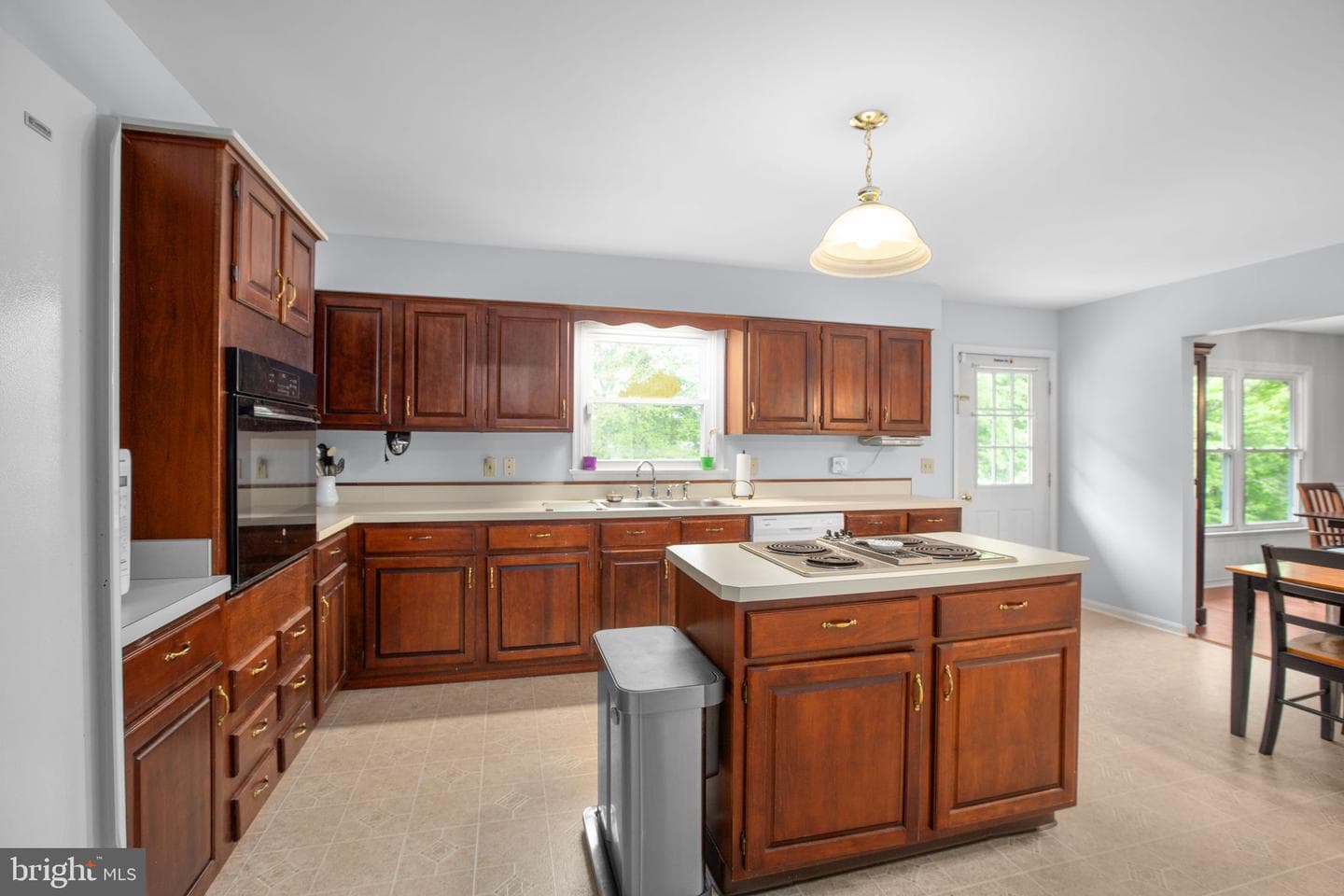 3906 Doran Road photo 10