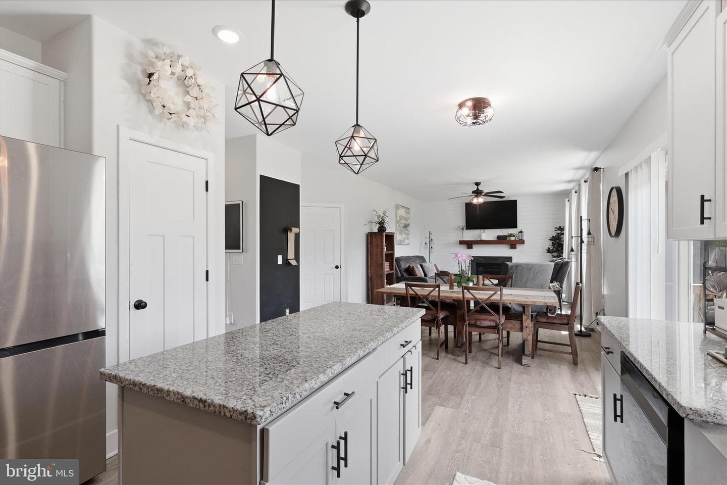 9404 Robert E Lee Drive photo 12