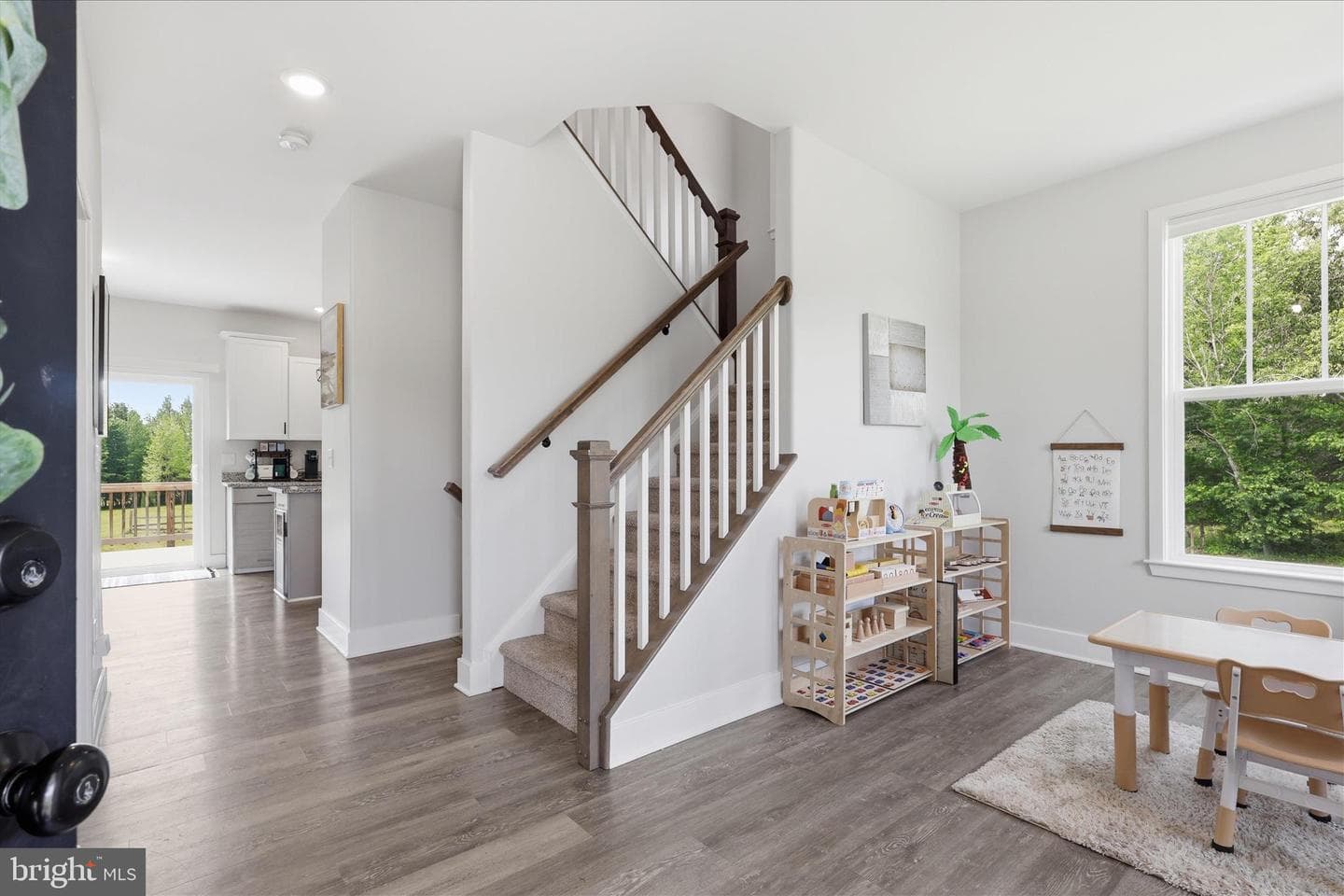 9404 Robert E Lee Drive photo 16