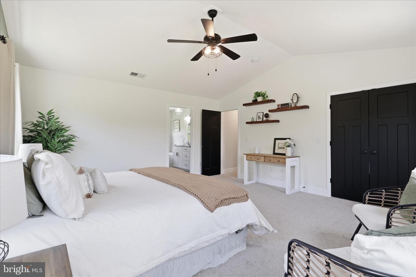 9404 Robert E Lee Drive photo 22