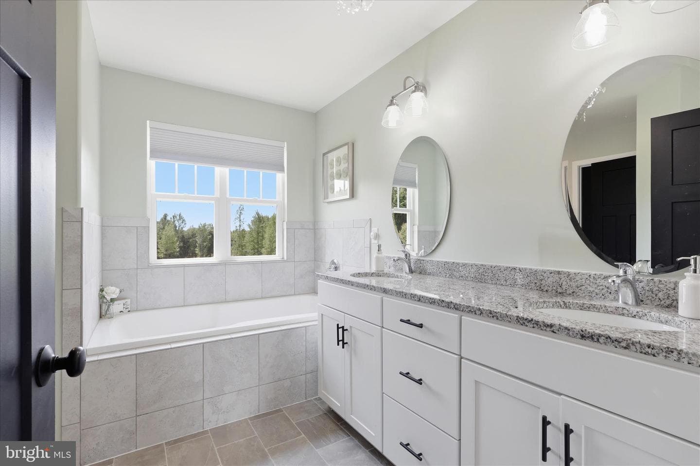 9404 Robert E Lee Drive photo 25