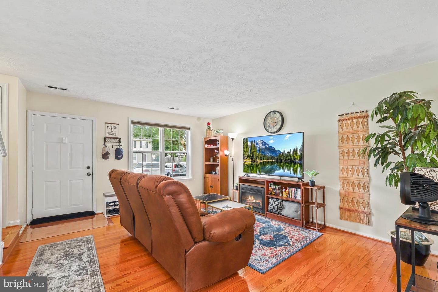 10511 Tidewater Plains Drive photo 3