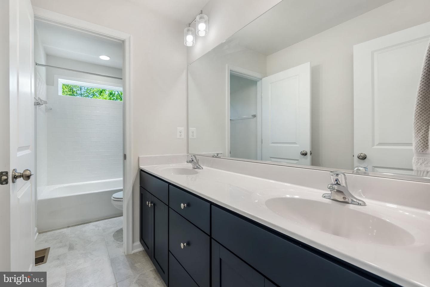 8028 Ashford Drive photo 29