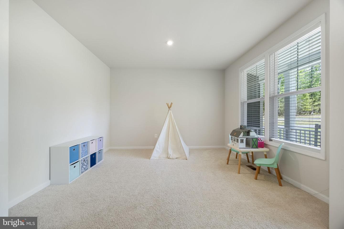 8028 Ashford Drive photo 6
