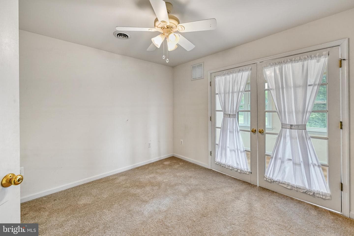 5815 Springfield Farm Lane photo 37