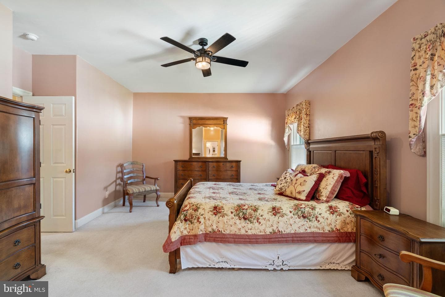 2707 Glendas Way photo 21