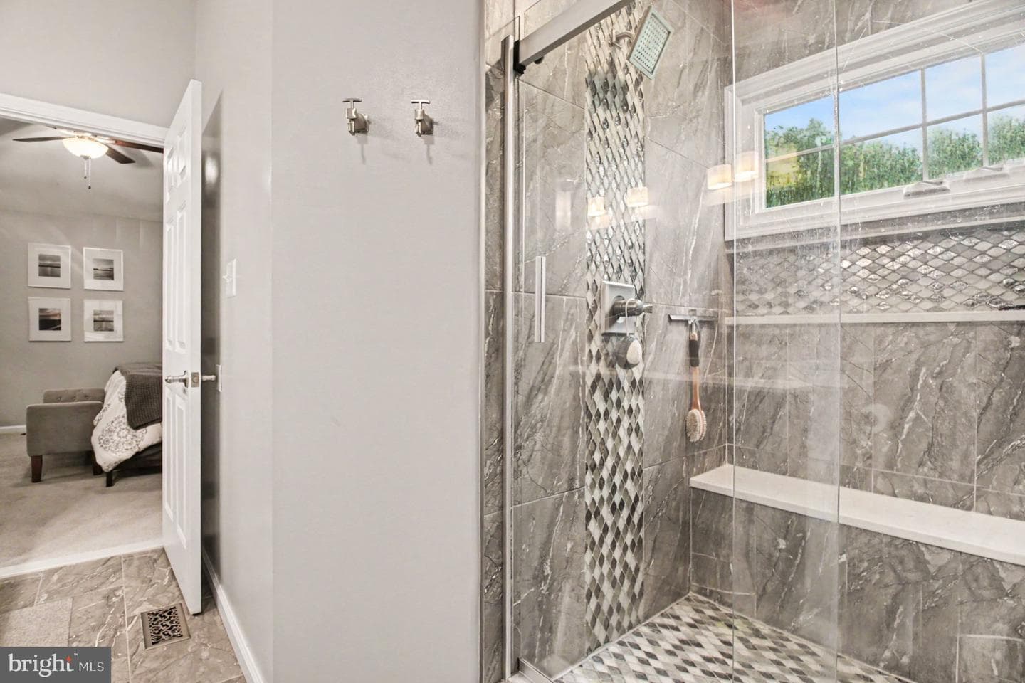 10015 Carters Grove Road photo 17
