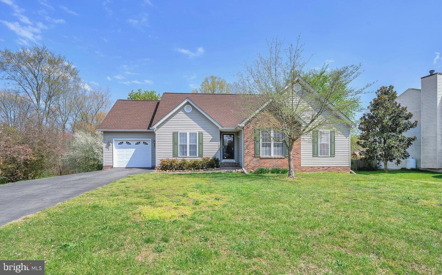 2404 Ruffin Dr photo 1